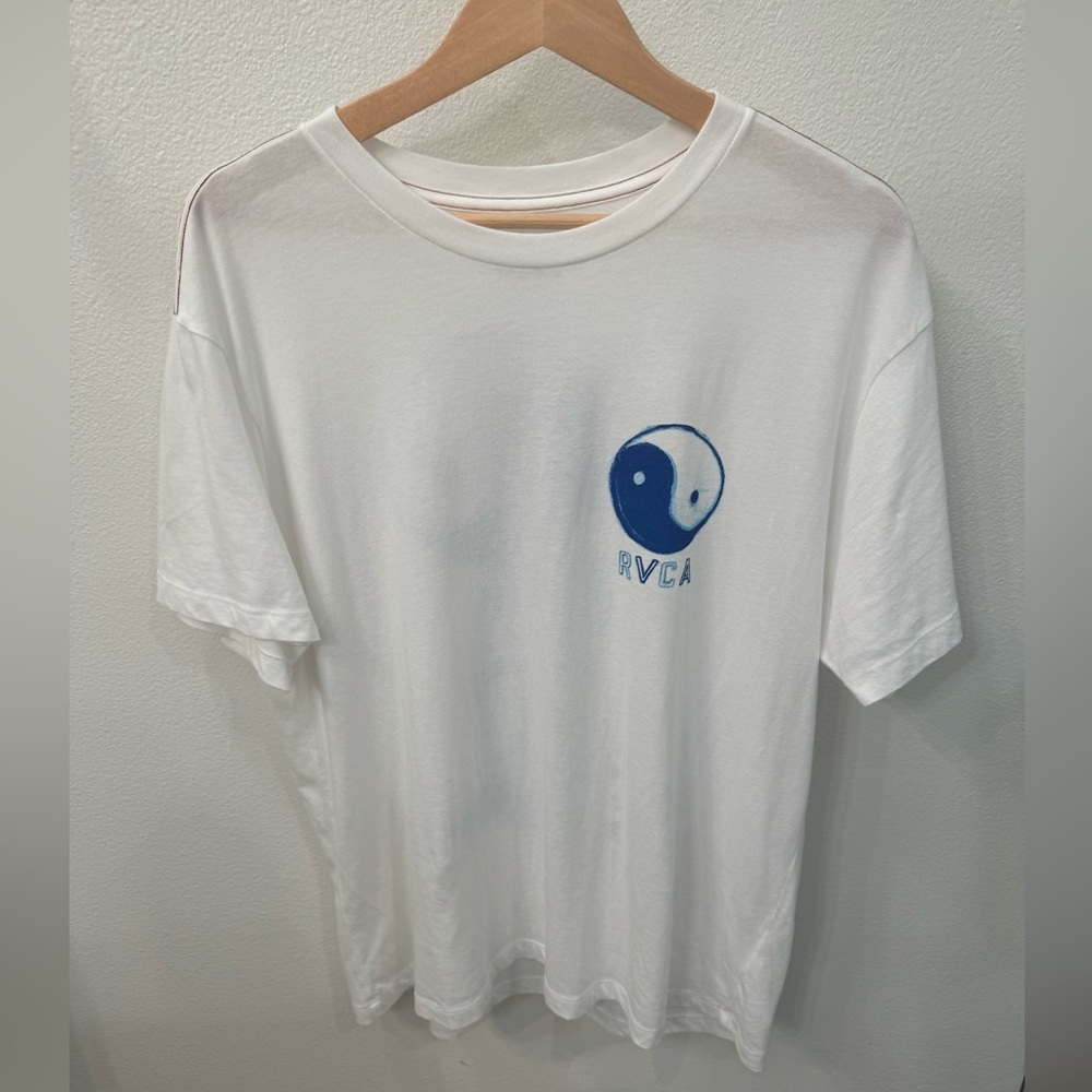 RVCA red stitch XL tshirt